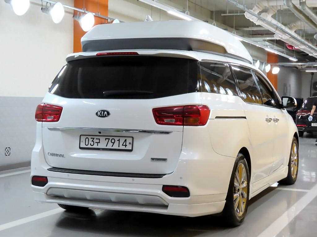 KIA Carnival - Vista 4