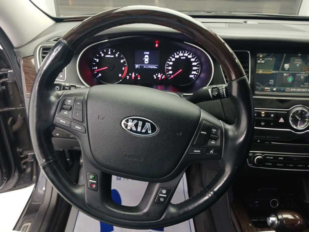 KIA K7 2016 Negro - Importación desde Corea - HF Imports Iquique - Foto 14