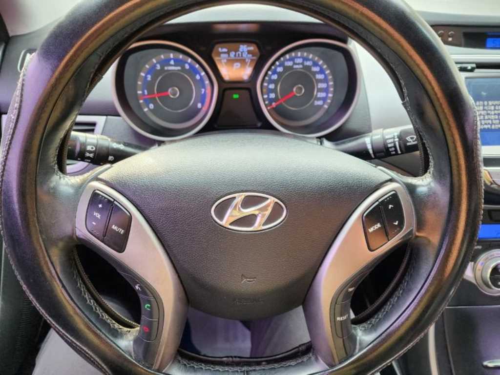 HYUNDAI Avante 2013 Negro - Importación desde Corea - HF Imports Iquique - Foto 20