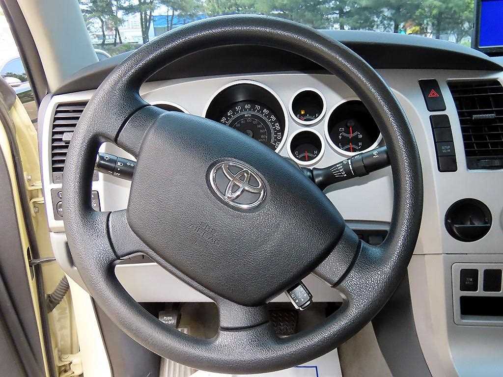 Toyota Tundra - Vista 8