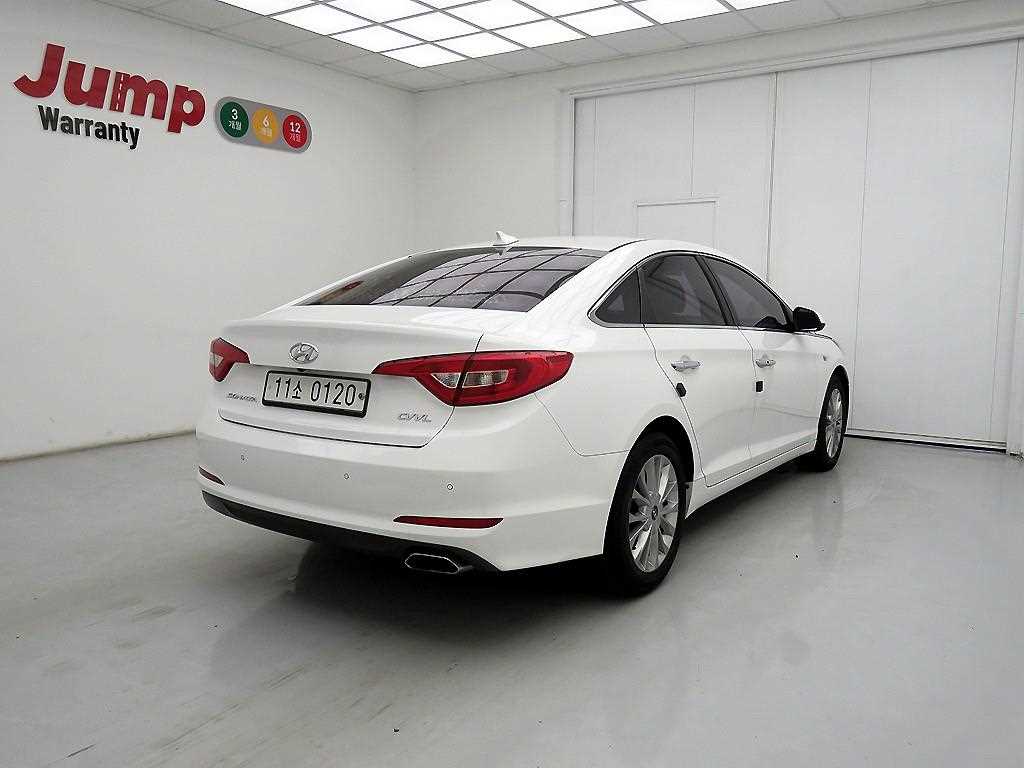 HYUNDAI Sonata - Vista 4