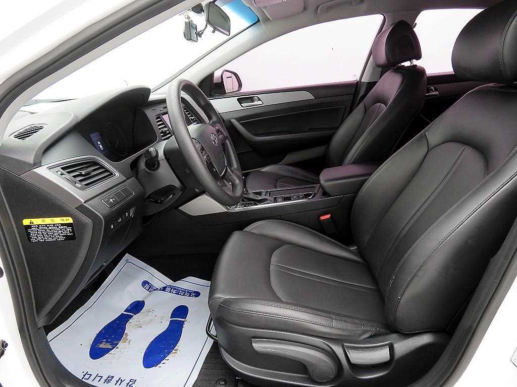 HYUNDAI Sonata - Vista 5