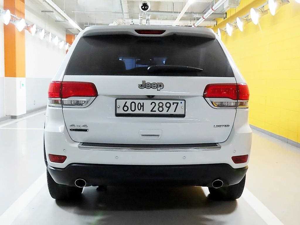 Jeep Cherokee - Vista 4