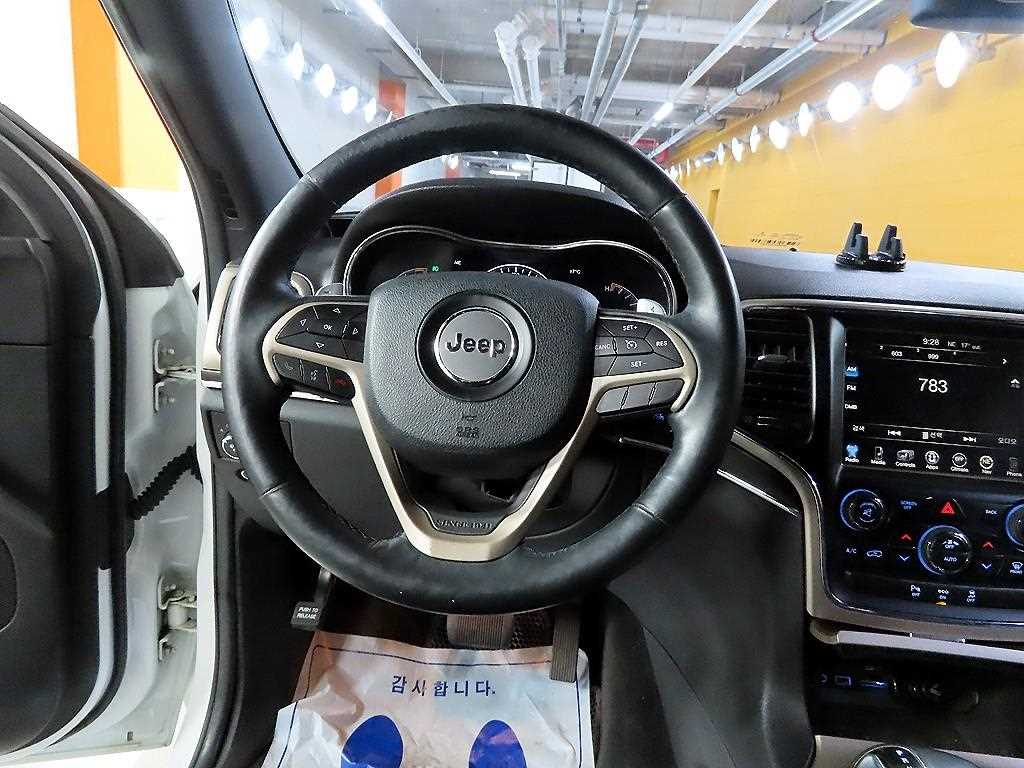 Jeep Cherokee - Vista 7