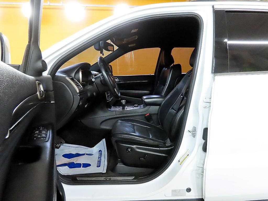 Jeep Cherokee - Vista 12