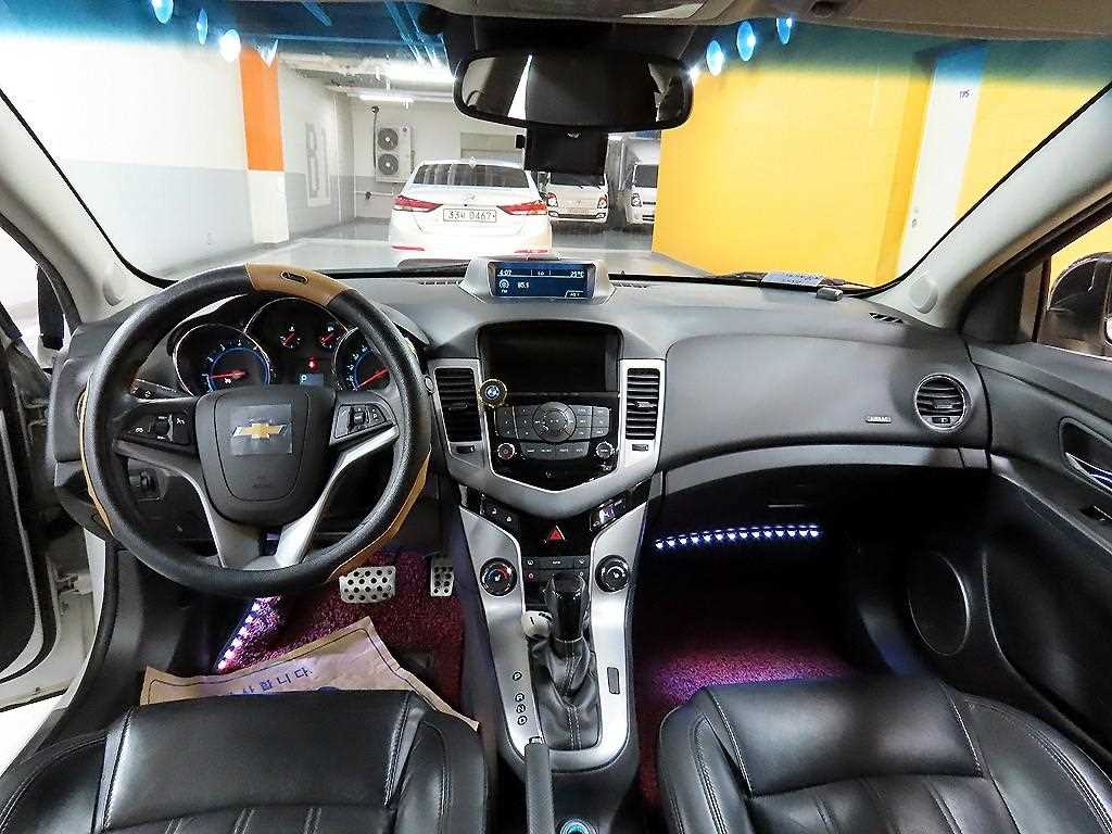 Chevrolet Cruise - Vista 7