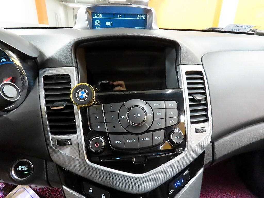 Chevrolet Cruise - Vista 8