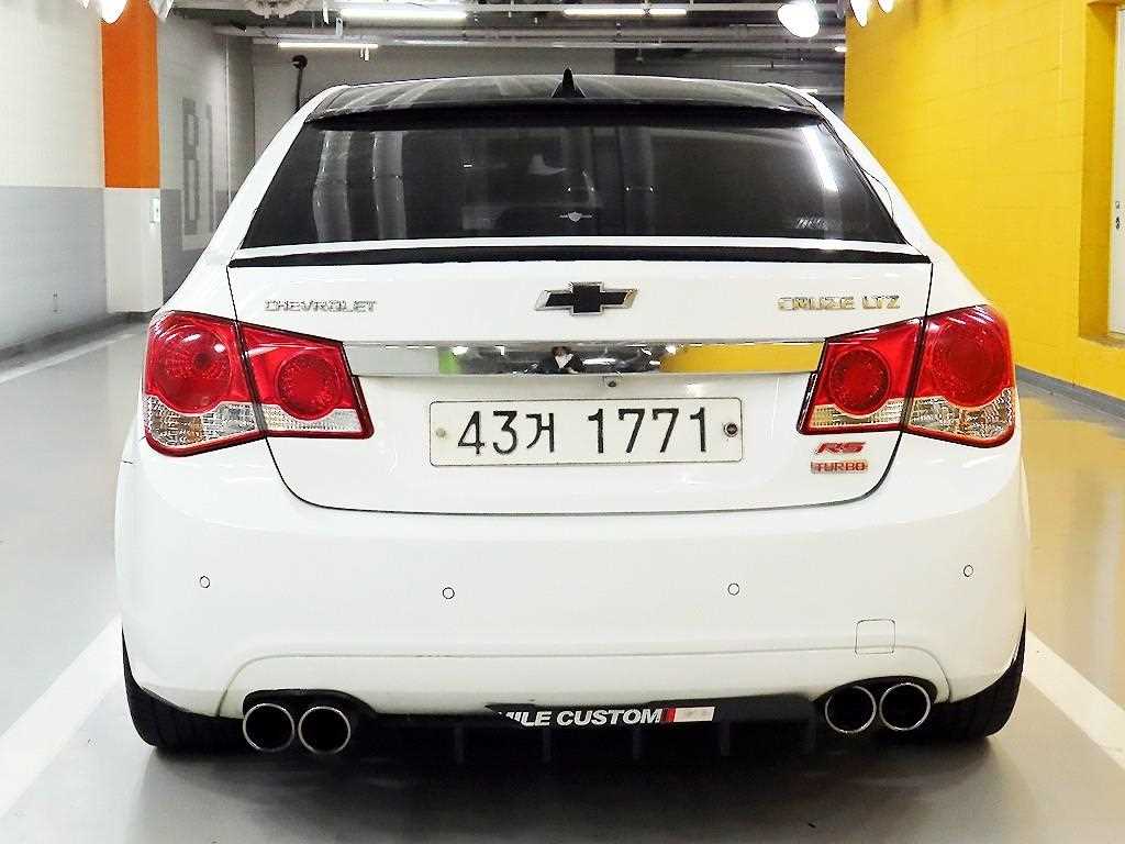 Chevrolet Cruise - Vista 4