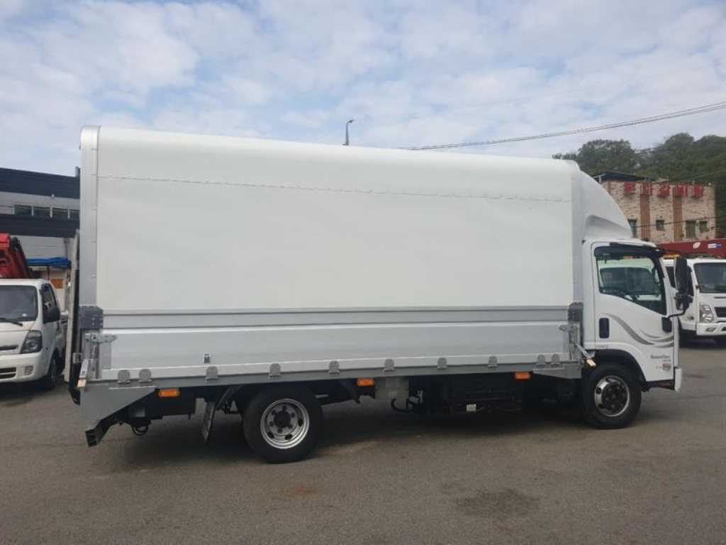 medium and large cargo truck - Vista 4