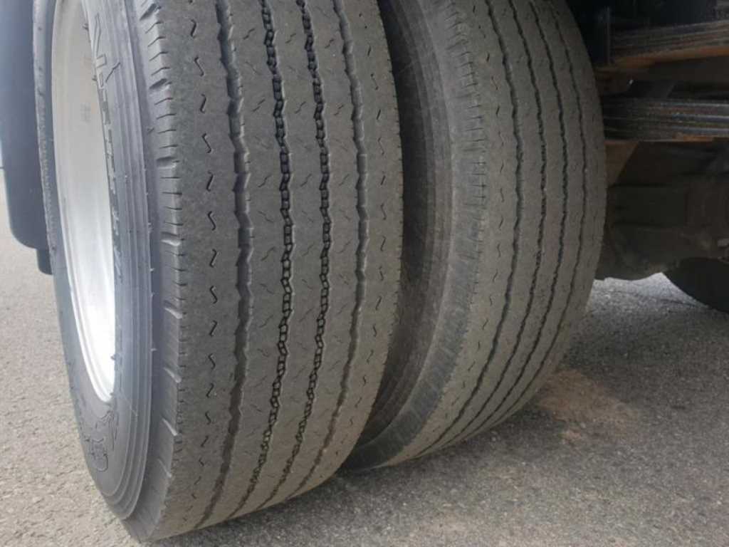 medium and large cargo truck 2018 Blanco - Importación desde Corea - HF Imports Iquique - Foto 16