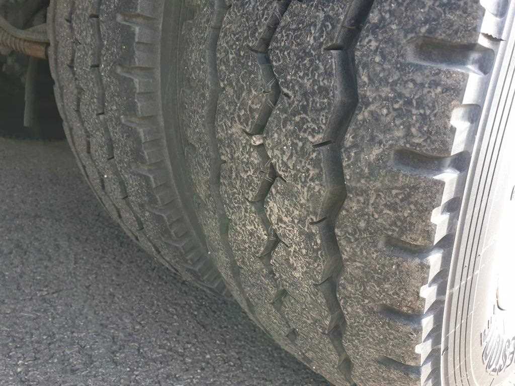 medium and large cargo Cargo 2008 Blanco - Importación desde Corea - HF Imports Iquique - Foto 18