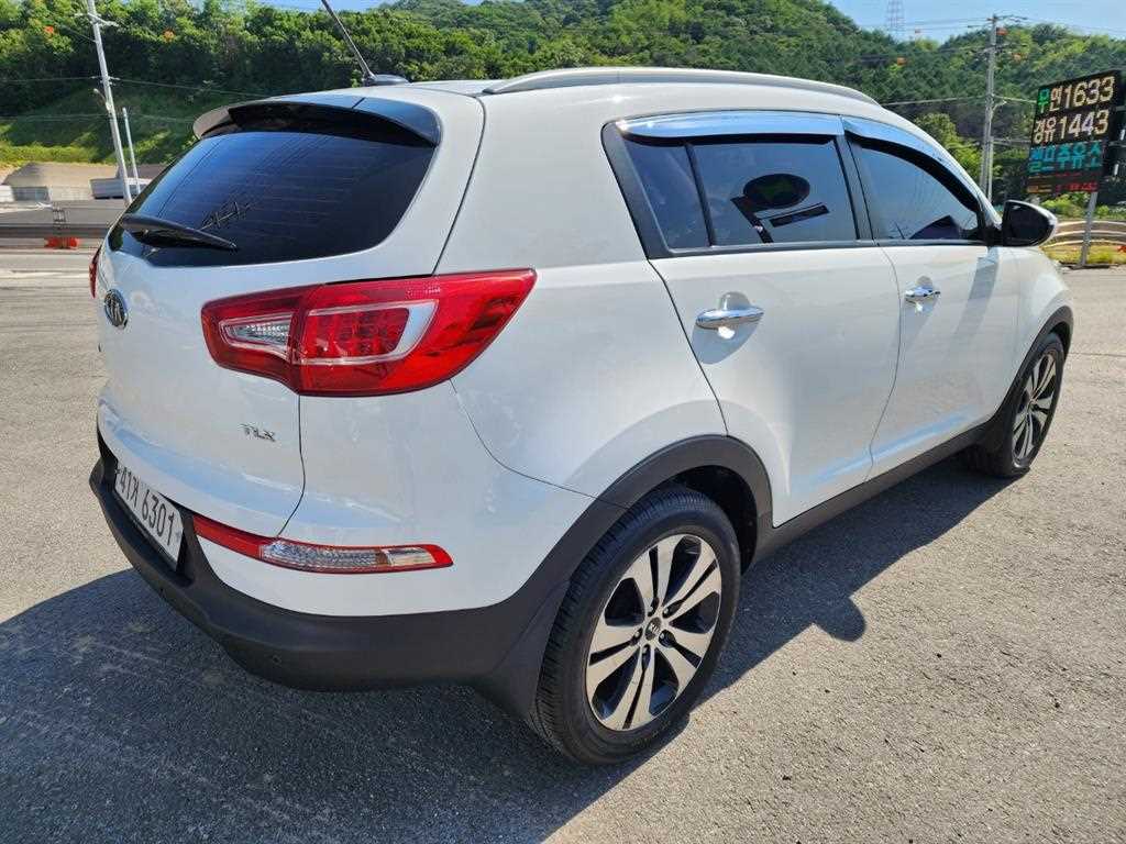KIA Sportage - Vista 5