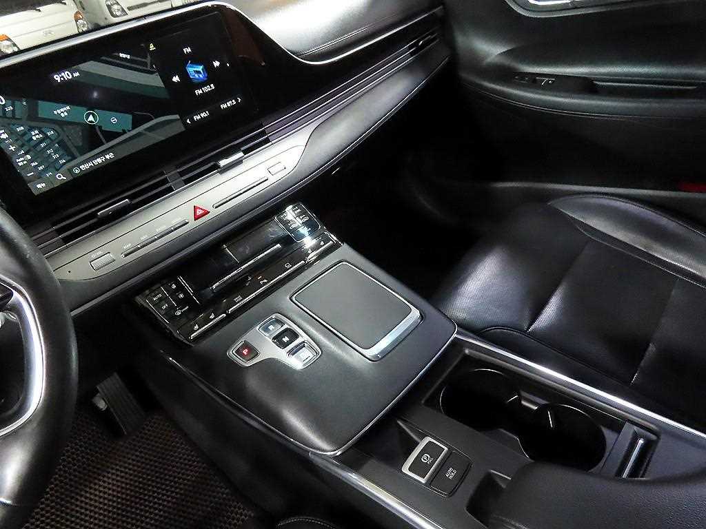 HYUNDAI Grandeur - Vista 10