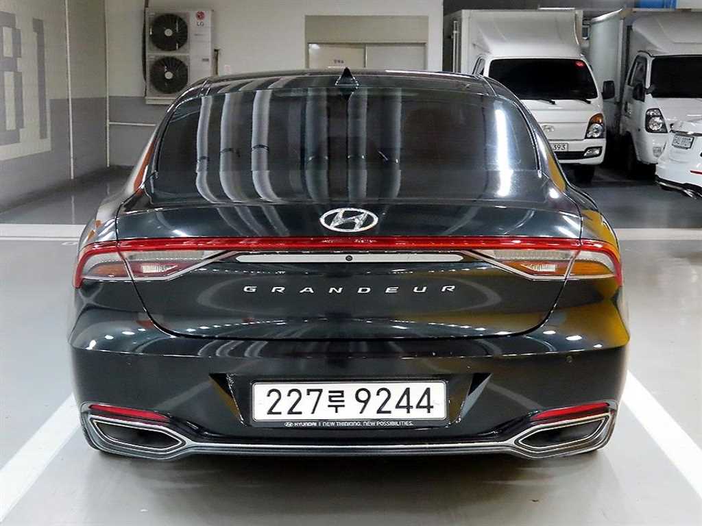 HYUNDAI Grandeur - Vista 4