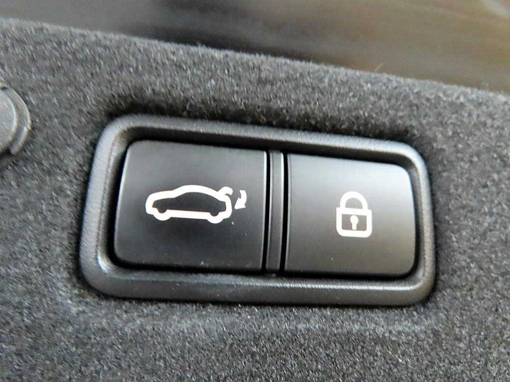 HYUNDAI Grandeur 2020 Negro - Importación desde Corea - HF Imports Iquique - Foto 16