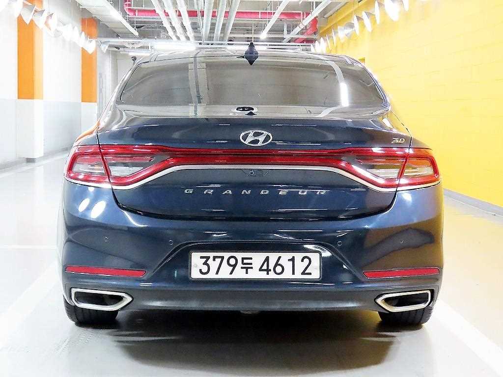 HYUNDAI Grandeur - Vista 4