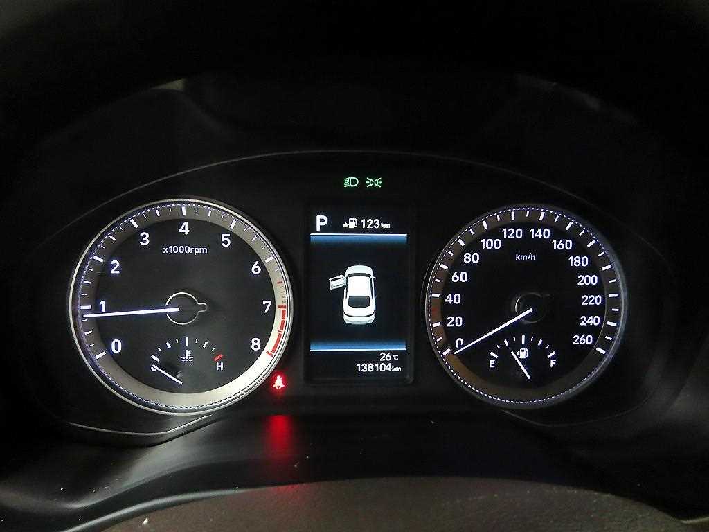 HYUNDAI Grandeur - Vista 5