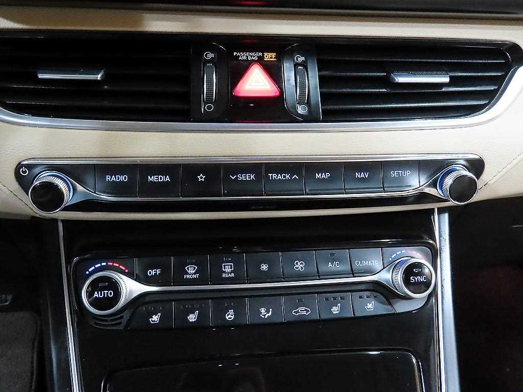 HYUNDAI Grandeur - Vista 9