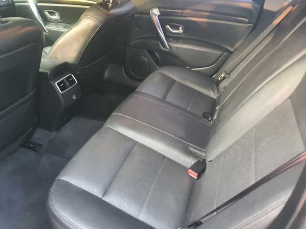 SAMSUNG SM7 - Vista 9