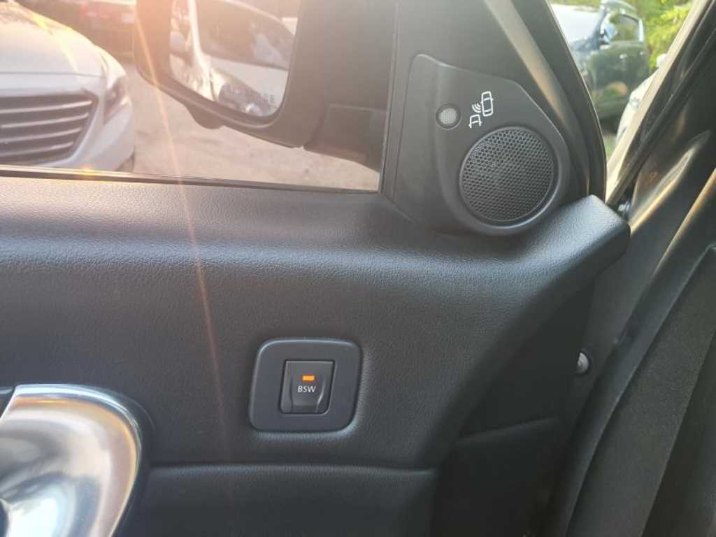 SAMSUNG SM7 - Vista 11