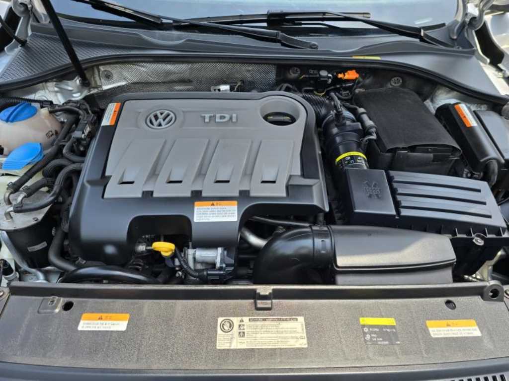 Volkswagen Passat 2014 Plateado - Importación desde Corea - HF Imports Iquique - Foto 15