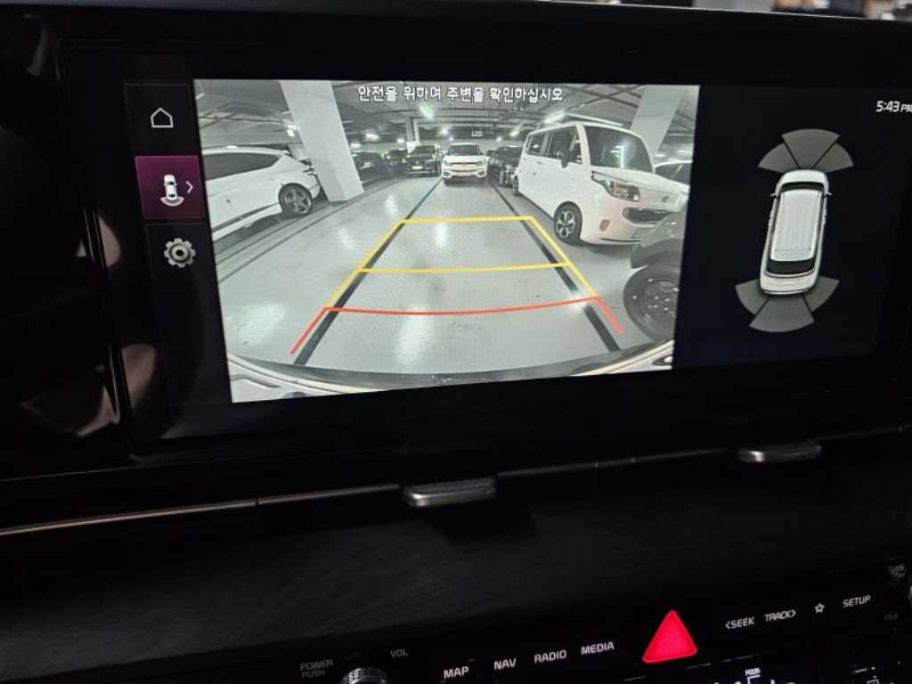 KIA Carnival - Vista 11