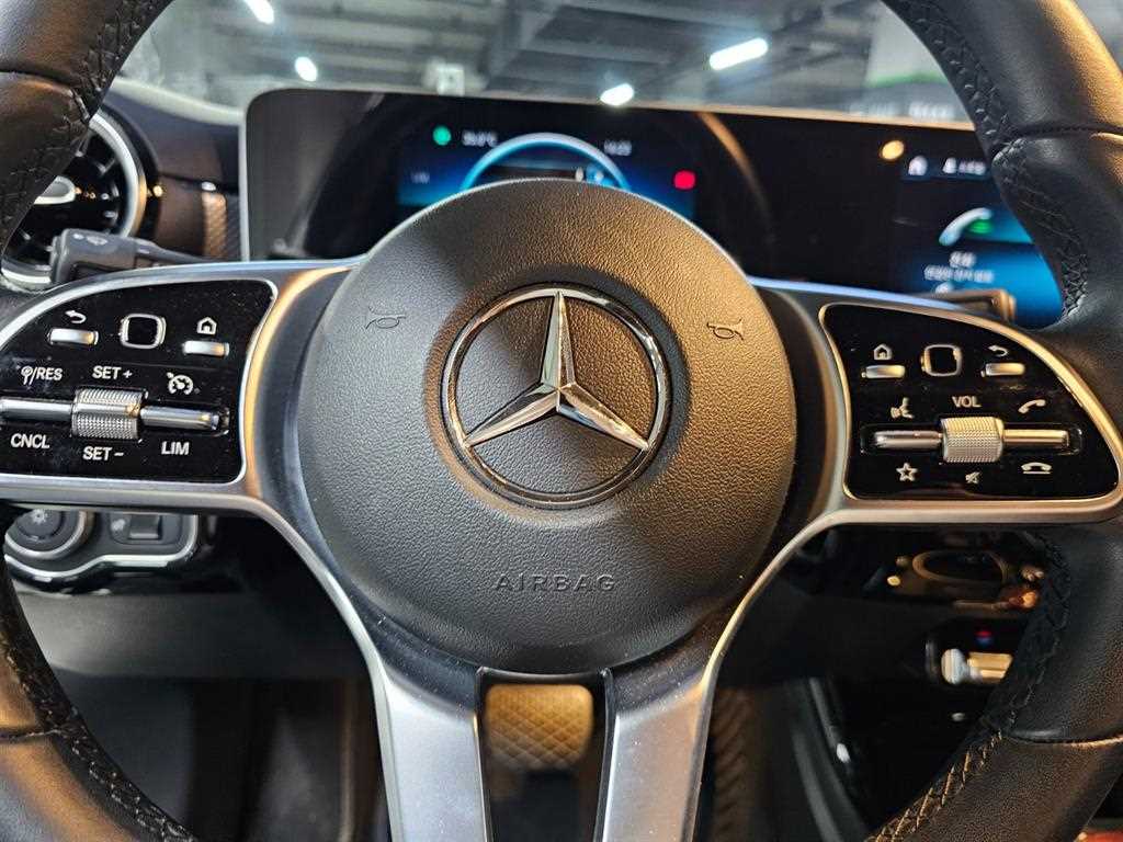 Mercedes Benz A Class - Vista 12