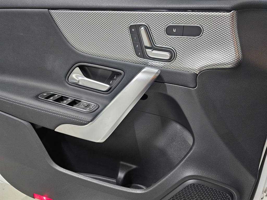 Mercedes Benz A Class - Vista 6