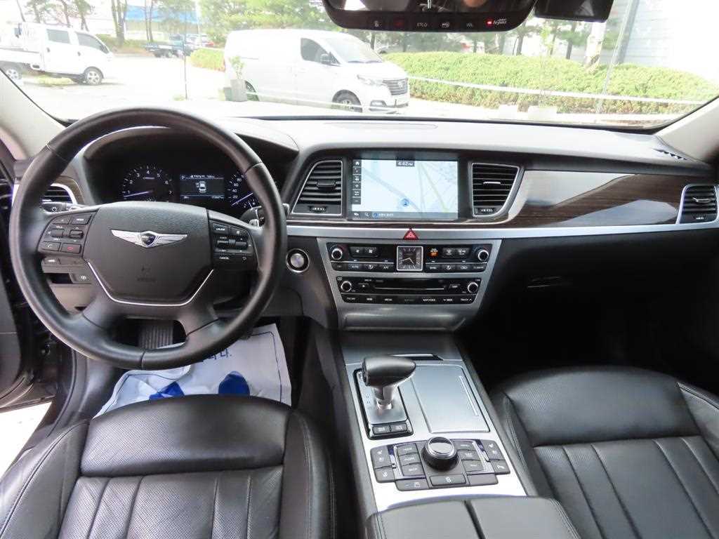 Genesis G80 - Vista 7