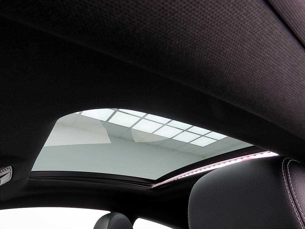 Mercedes Benz C Class - Vista 8