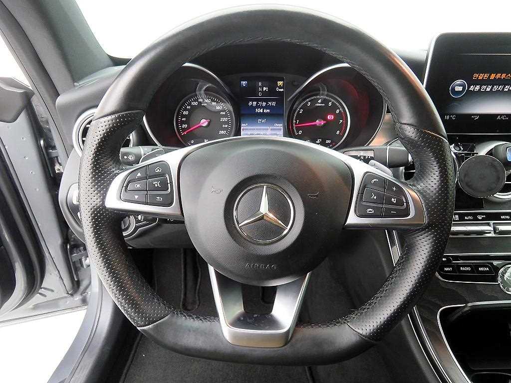 Mercedes Benz C Class - Vista 12