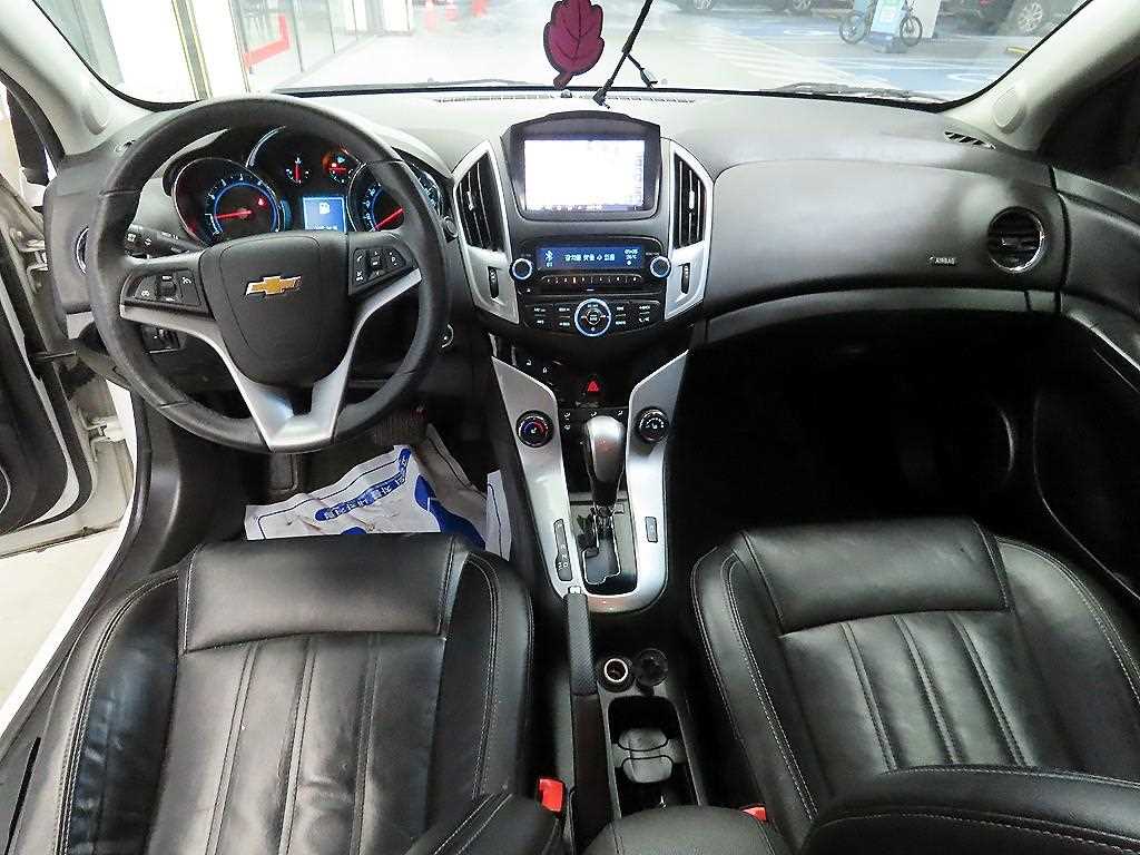 Chevrolet Cruise - Vista 10