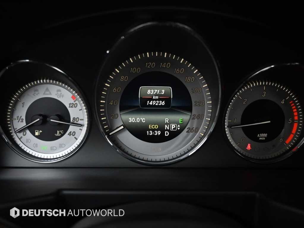 Mercedes Benz GLK Class - Vista 8