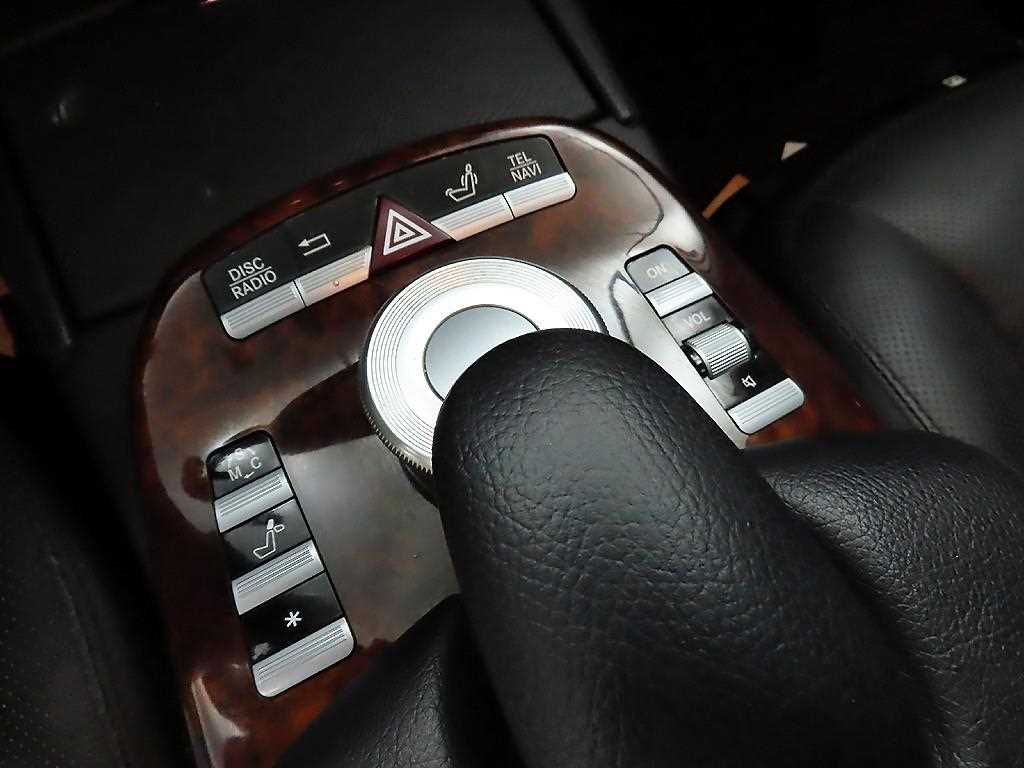 Mercedes Benz S Class - Vista 12