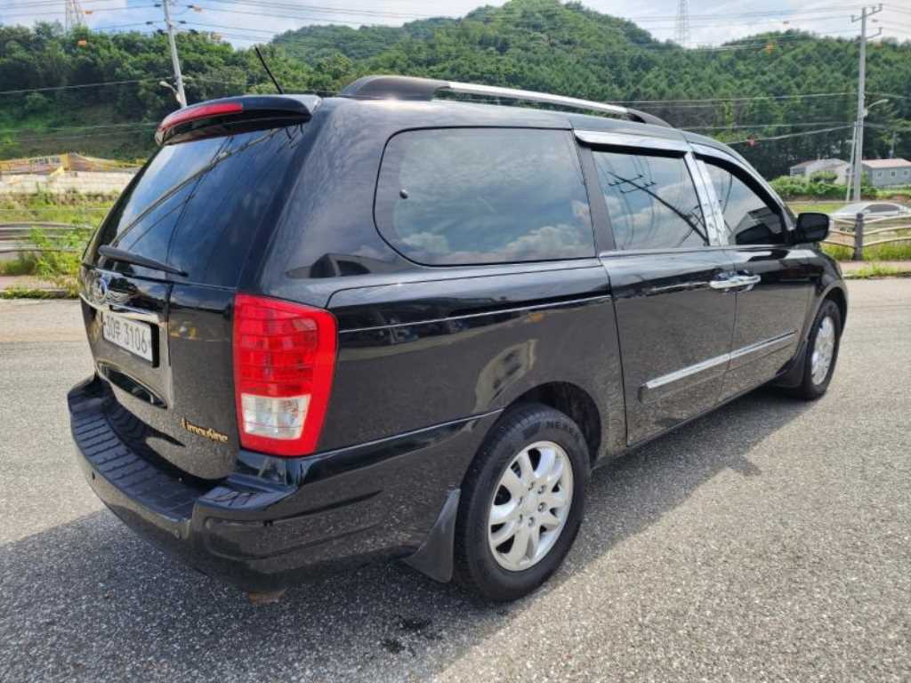 KIA Carnival - Vista 4
