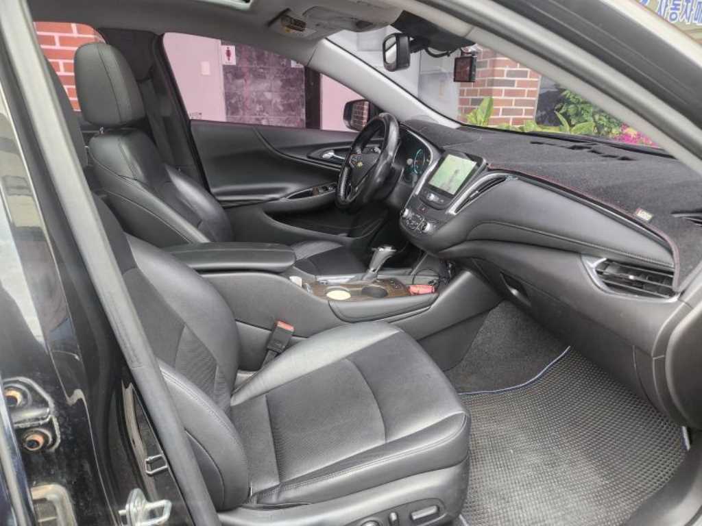 Chevrolet Malibu - Vista 8