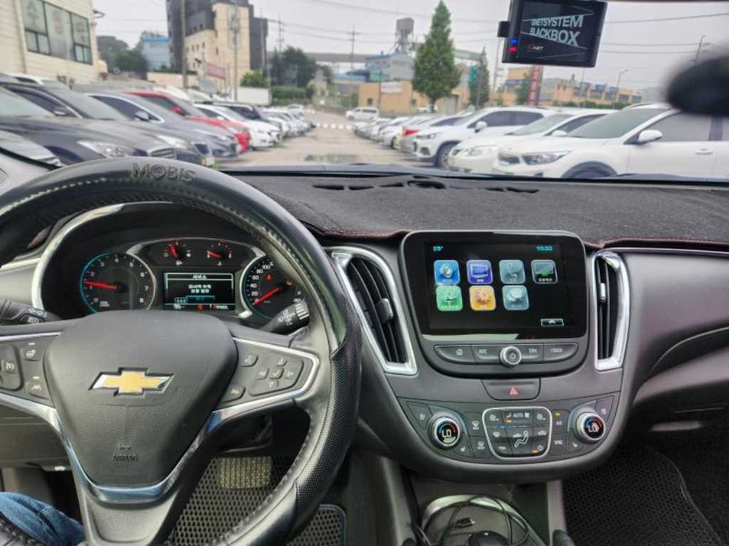 Chevrolet Malibu - Vista 11