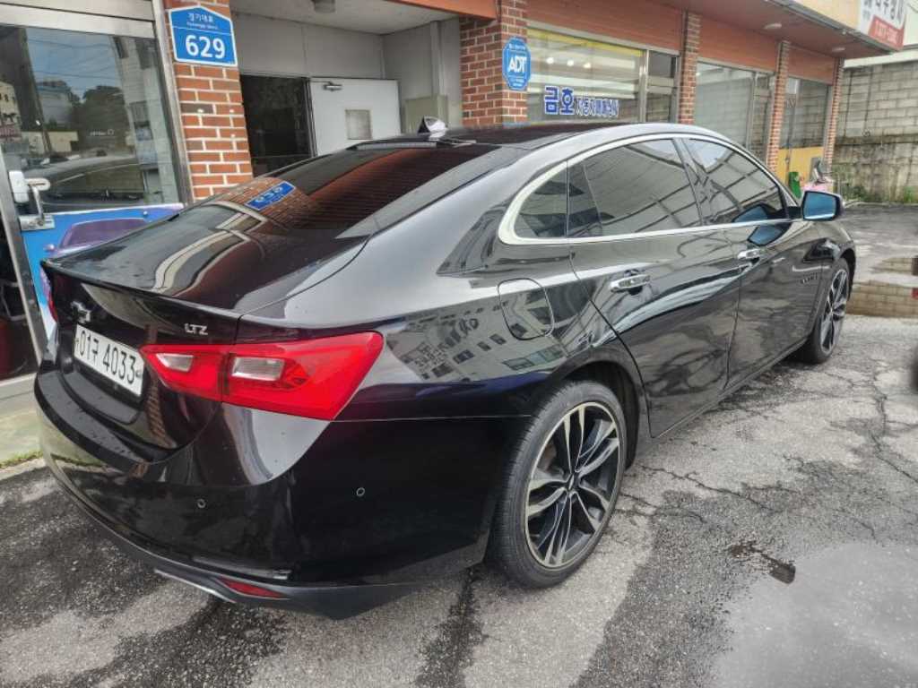 Chevrolet Malibu - Vista 4