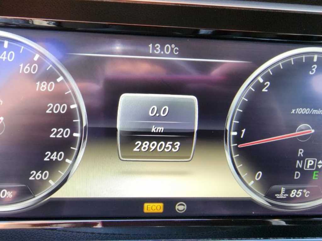 Mercedes Benz S Class - Vista 12