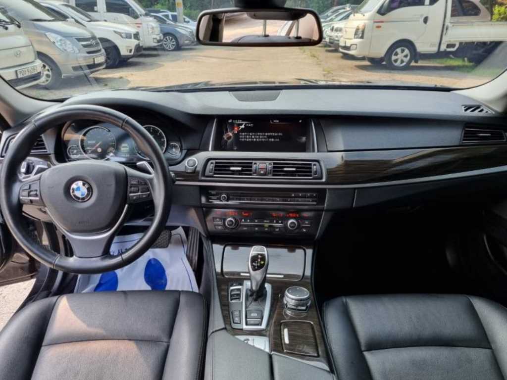 BMW 5 Series - Vista 8