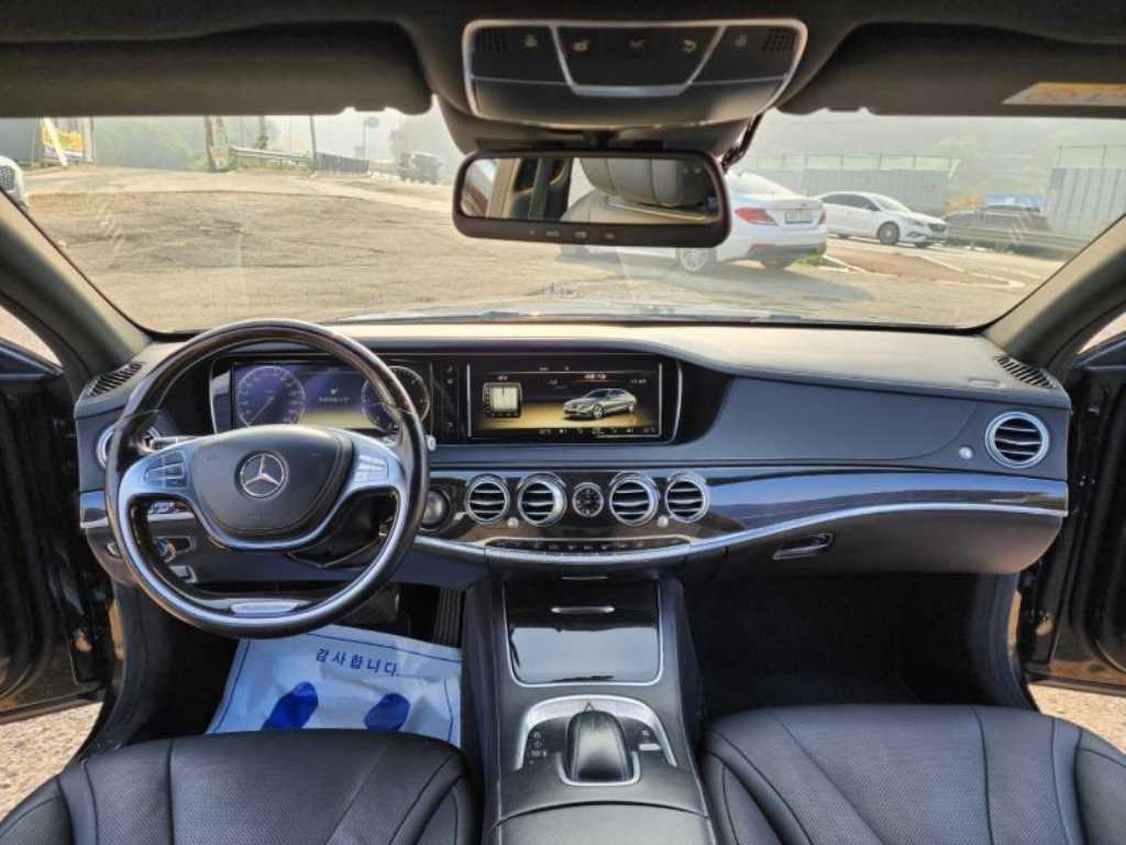 Mercedes Benz S Class - Vista 11