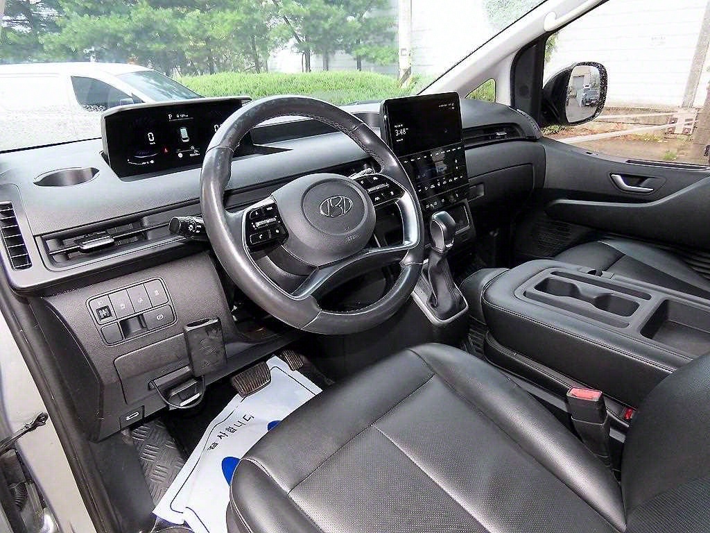 HYUNDAI Staria - Vista 7