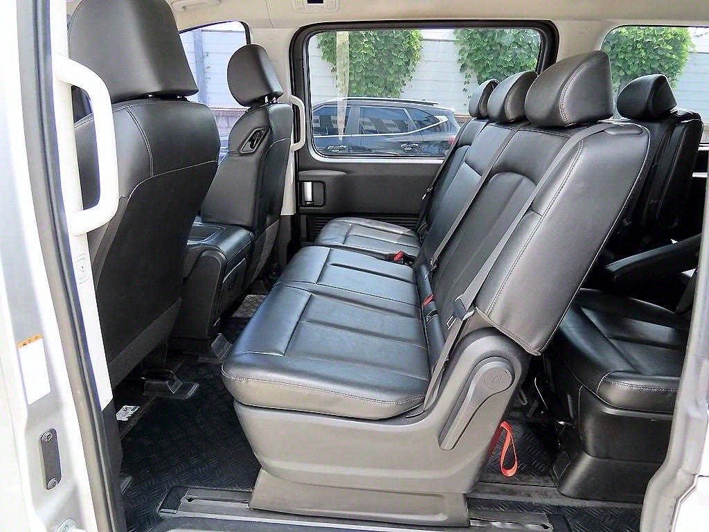 HYUNDAI Staria - Vista 6