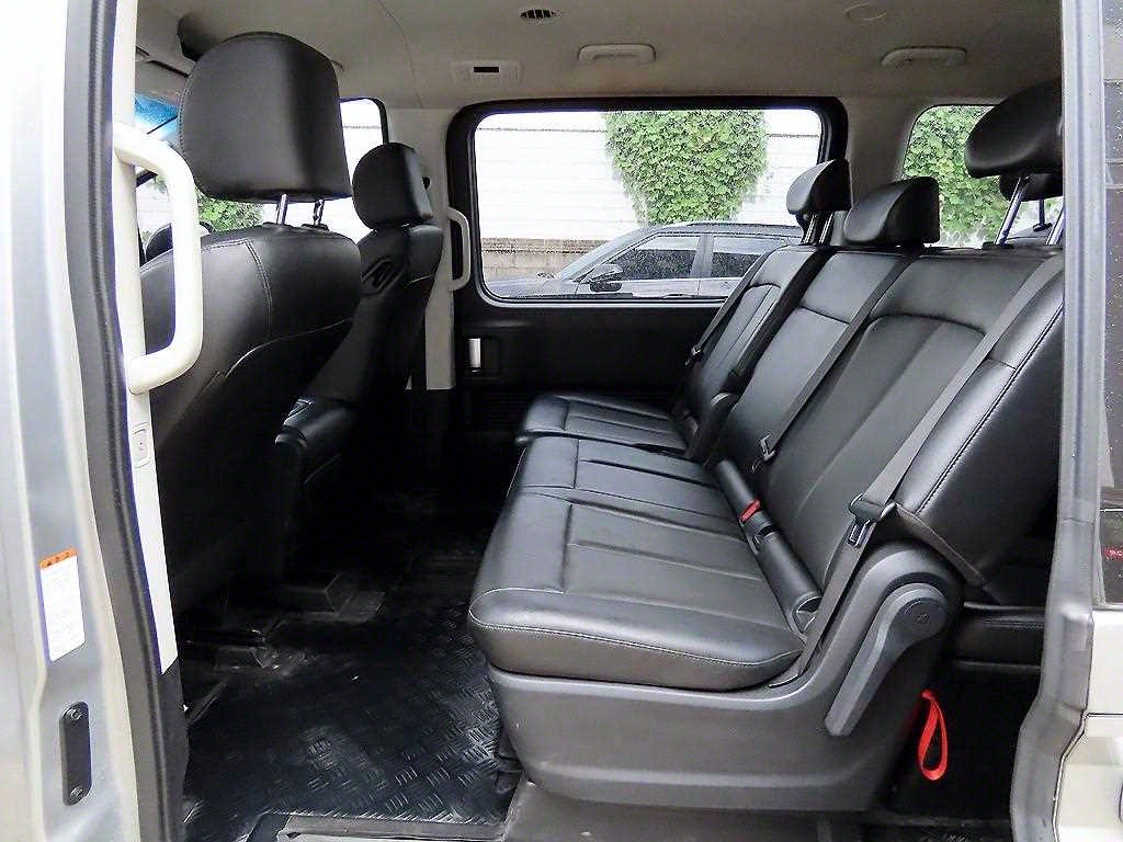 HYUNDAI Staria - Vista 6