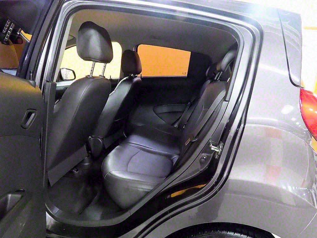 Chevrolet Spark - Vista 12