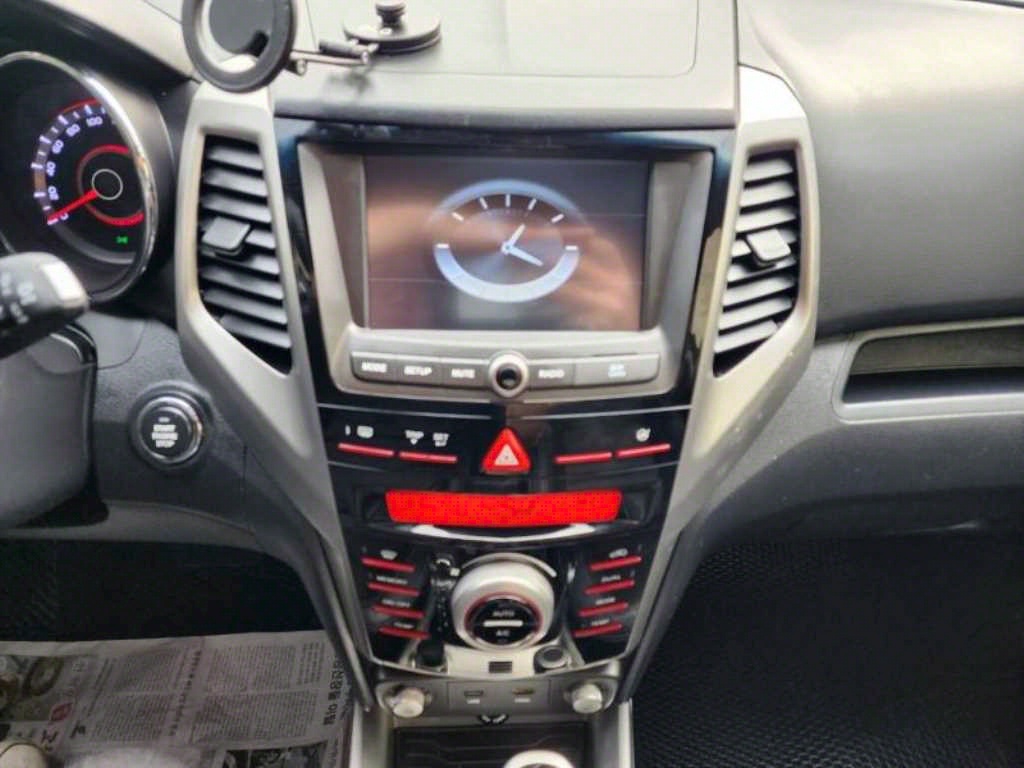 Ssangyong Tivoli 2016 Azul - Importación desde Corea - HF Imports Iquique - Foto 19