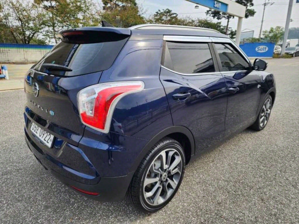 Ssangyong Tivoli - Vista 5