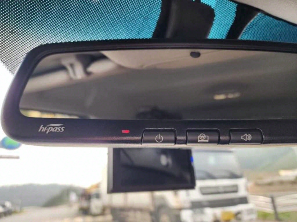 Ssangyong Tivoli - Vista 8