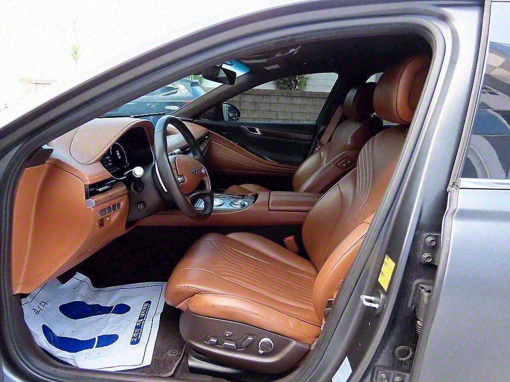 Genesis G80 - Vista 5