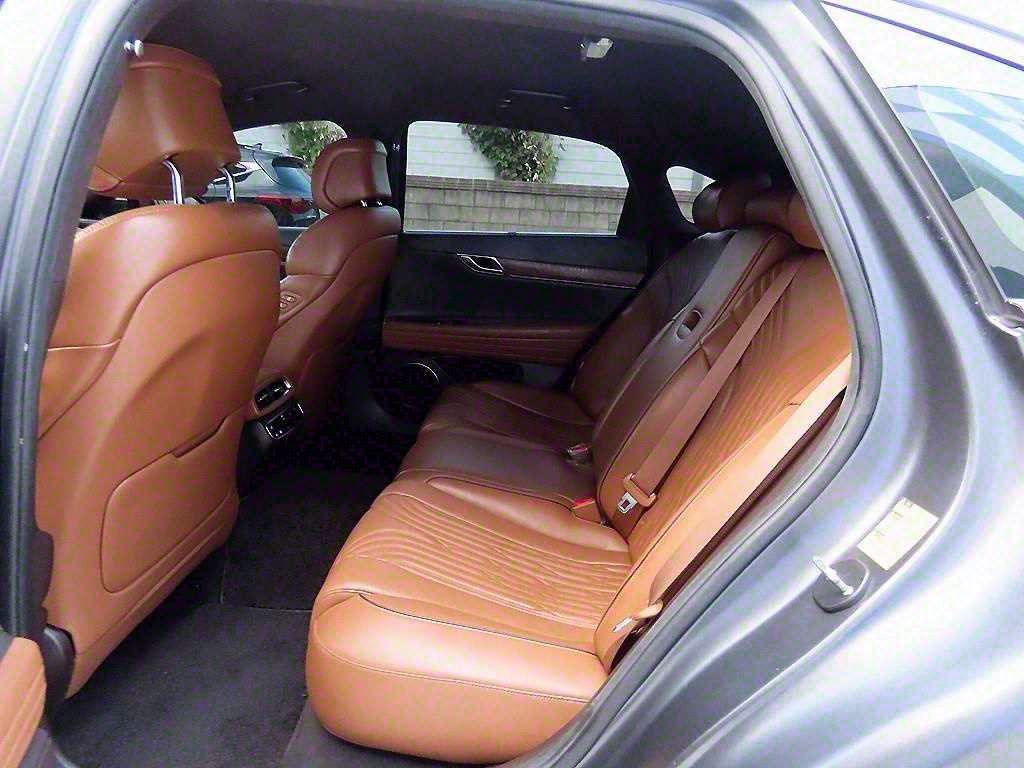 Genesis G80 - Vista 6